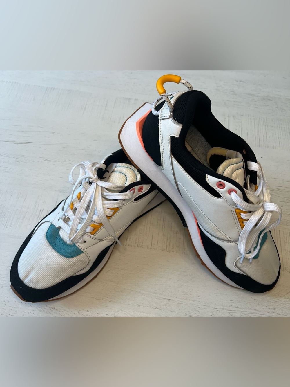 Champion Retro Sneakers - Picture 4 of 8